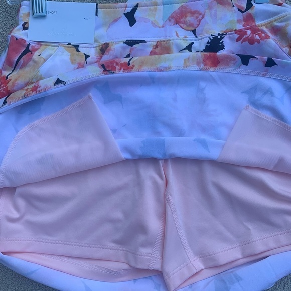 Lady Hagen XS Flounce Skort (new with tags) - Picture 3 of 4